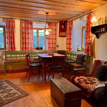 Zum Oidn Schmie Haus 펜션 *